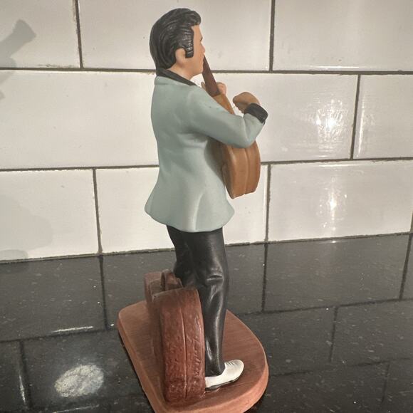 Elvis Presley Avon Porcelain Figurine 7" Tall Guitar Memphis 1987 With Box - Picture 7 of 13